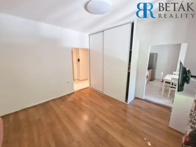 Pronájem bytu 1+1, Přerov, Bratrská, 34 m2