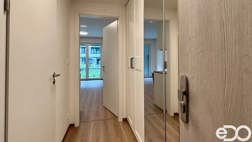 Pronájem bytu 1+kk, Praha, Poděbradská, 33 m2