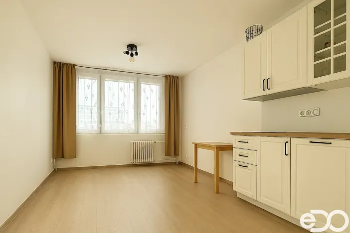 Pronájem bytu 1+kk, Praha, Vavřenova, 24 m2