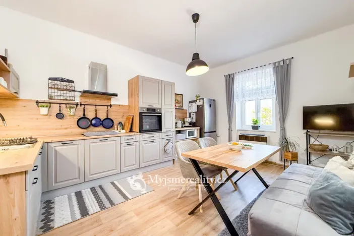 Prodej bytu 3+kk, Znojmo, Pražákova, 75 m2