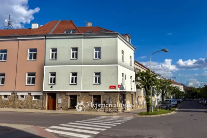 Prodej bytu 3+kk, Znojmo, Pražákova, 75 m2