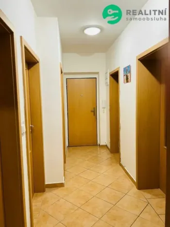 Prodej bytu 4+kk, Milovice, Kaštanova, 92 m2