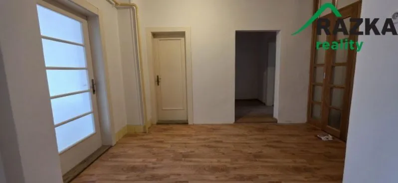 Pronájem bytu 3+1, Planá, nám. Svobody, 105 m2
