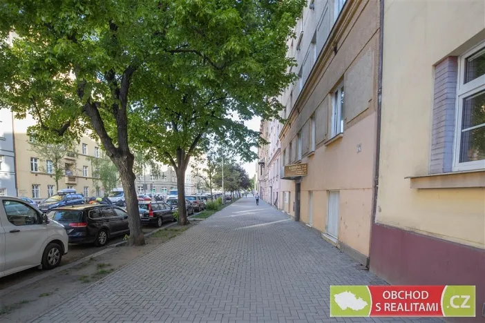Prodej bytu 2+kk, Praha, U Uranie, 40 m2