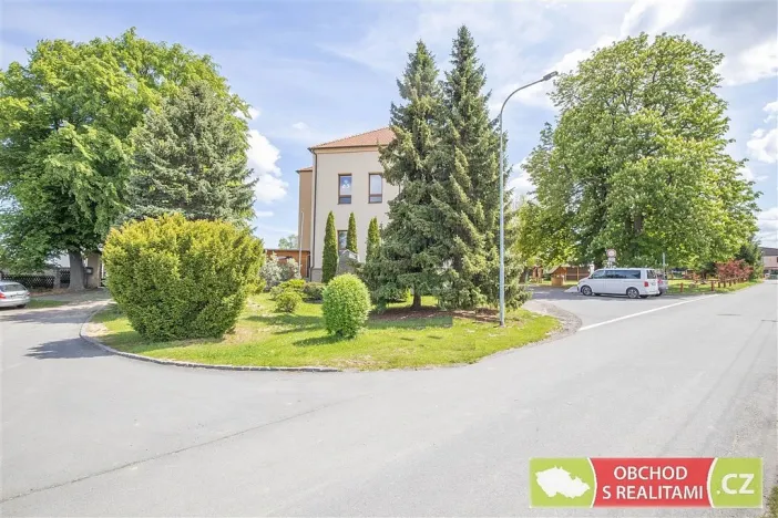 Prodej pozemku, Stolany, 1366 m2