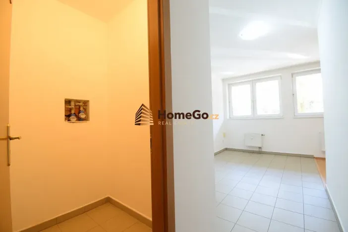 Pronájem bytu 2+kk, Praha - Troja, K Haltýři, 59 m2