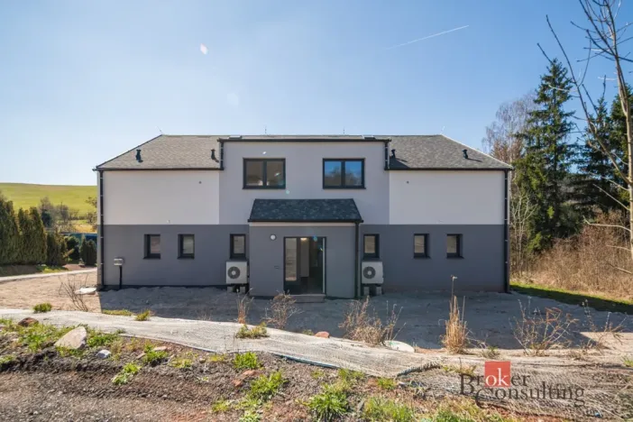 Prodej rodinného domu, Mladé Buky - Hertvíkovice, 264 m2