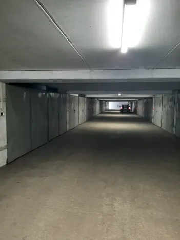 Pronájem garáže, Praha - Kyje, Manželů Dostálových, 19 m2
