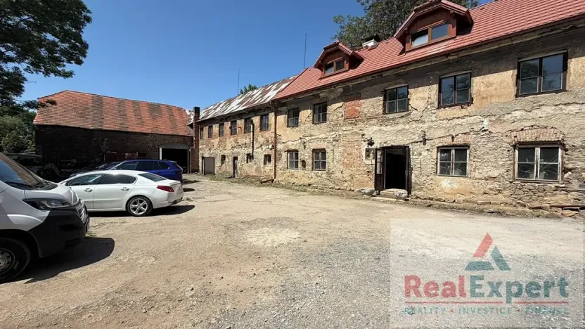 Prodej rodinného domu, Praha - Záběhlice, K prádelně, 950 m2