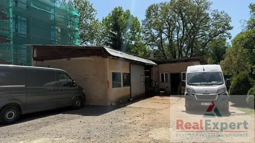 Prodej rodinného domu, Praha - Záběhlice, K prádelně, 950 m2