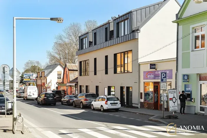 Pronájem ordinace, Praha - Vinoř, Mladoboleslavská, 305 m2