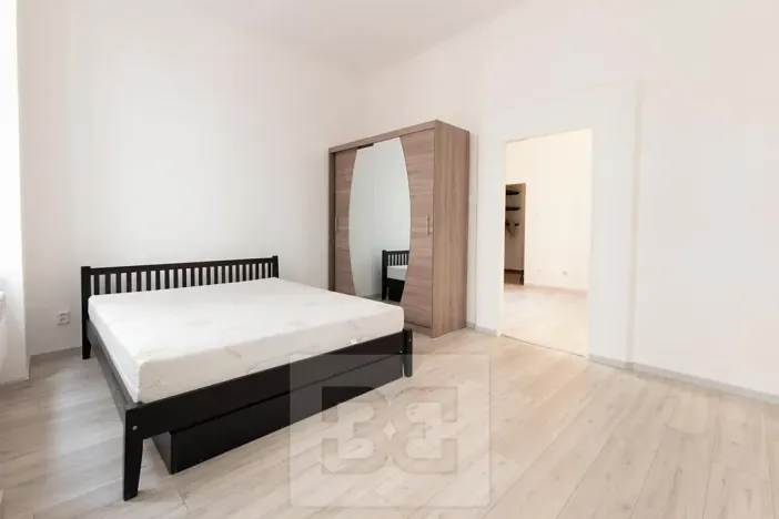 Pronájem bytu 2+kk, Praha - Holešovice, Letohradská, 43 m2