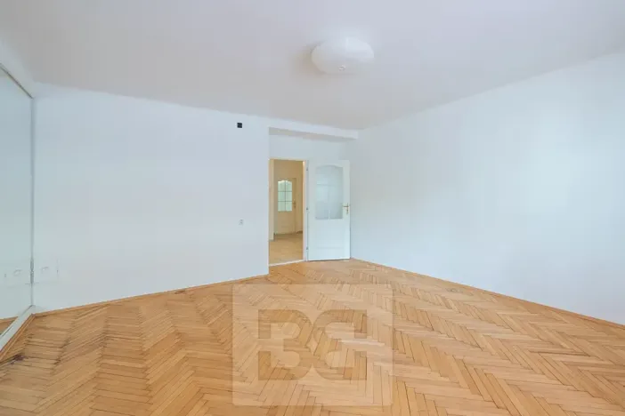 Pronájem bytu 2+1, Praha - Žižkov, Jeseniova, 75 m2
