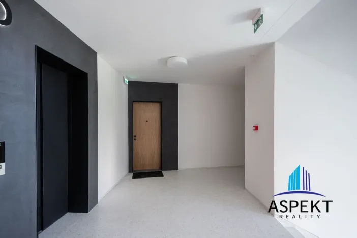 Pronájem bytu 2+kk, Praha - Bubeneč, Vítězné náměstí, 62 m2