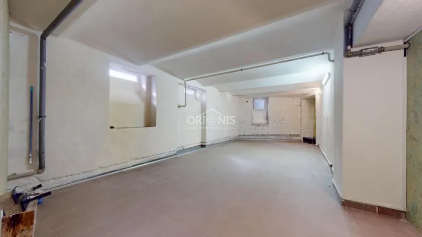 Prodej obchodního prostoru, Karlovy Vary, Moravská, 71 m2