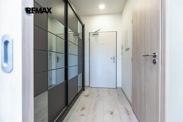 Pronájem bytu 1+kk, Praha - Hostivař, Arnošta Staňka, 29 m2