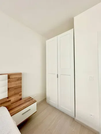 Pronájem bytu 2+kk, Praha - Kbely, Sedlářova, 51 m2
