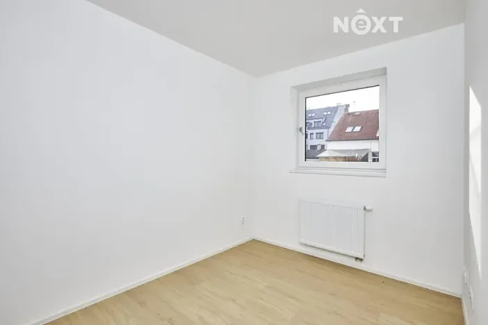 Pronájem bytu 2+kk, České Budějovice, Nádražní, 37 m2