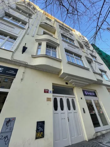 Pronájem bytu 1+kk, Praha - Nové Město, Ječná, 34 m2