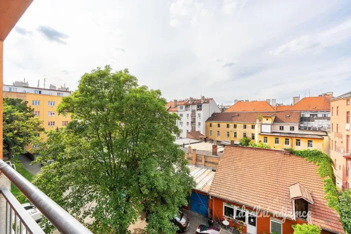Pronájem bytu 2+kk, Praha - Vršovice, Petrohradská, 60 m2