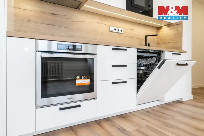 Prodej bytu 3+kk, Ostrava - Poruba, Charkovská, 58 m2