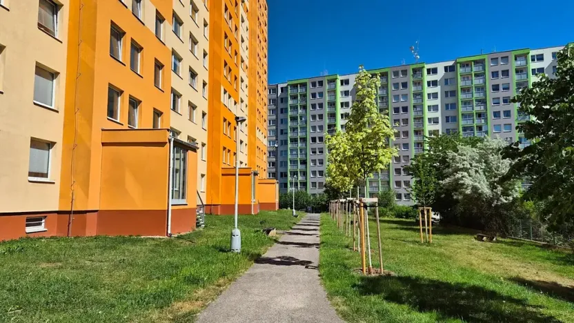 Pronájem bytu 3+1, Praha - Modřany, Vokrojova, 78 m2