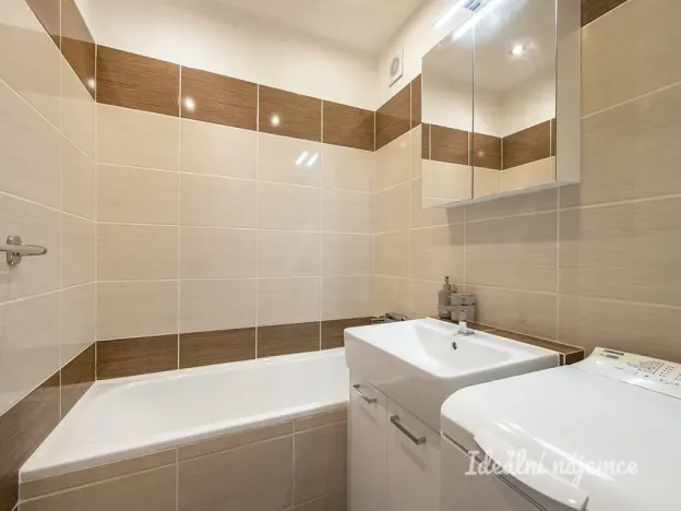 Pronájem bytu 3+kk, Praha - Ruzyně, Dědinská, 77 m2