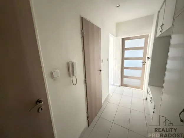 Prodej bytu 3+1, Znojmo, Pražská sídl., 72 m2