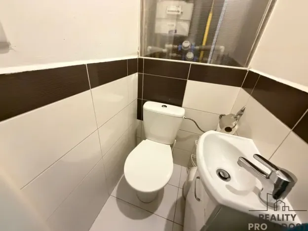 Prodej bytu 3+1, Znojmo, Pražská sídl., 72 m2