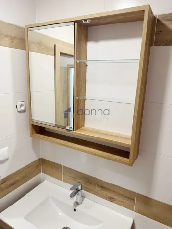Pronájem bytu 2+kk, Praha, Kurzova, 46 m2