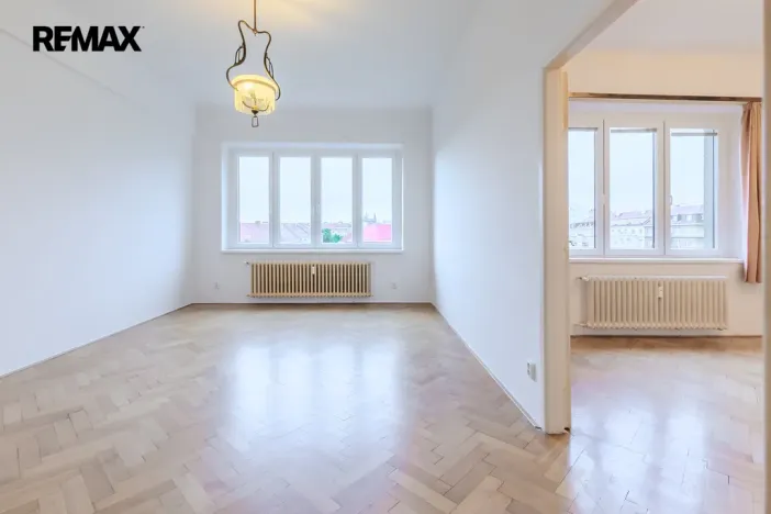 Prodej bytu 2+1, Praha - Bubeneč, náměstí Interbrigády, 95 m2