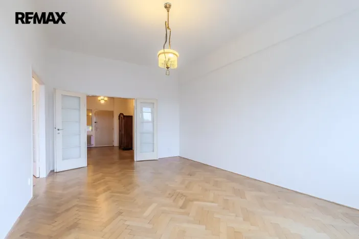 Prodej bytu 2+1, Praha - Bubeneč, náměstí Interbrigády, 95 m2