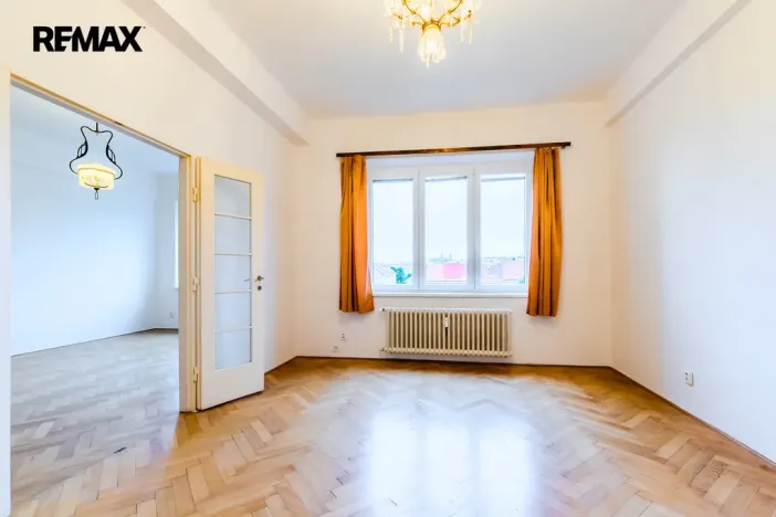 Prodej bytu 2+1, Praha - Bubeneč, náměstí Interbrigády, 95 m2