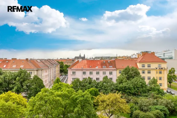 Prodej bytu 2+1, Praha - Bubeneč, náměstí Interbrigády, 95 m2