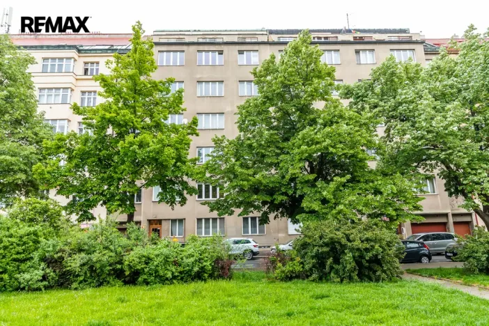 Prodej bytu 2+1, Praha - Bubeneč, náměstí Interbrigády, 95 m2