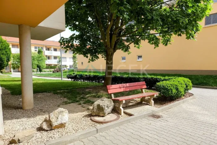 Pronájem bytu 2+kk, Brno, Leskauerova, 54 m2