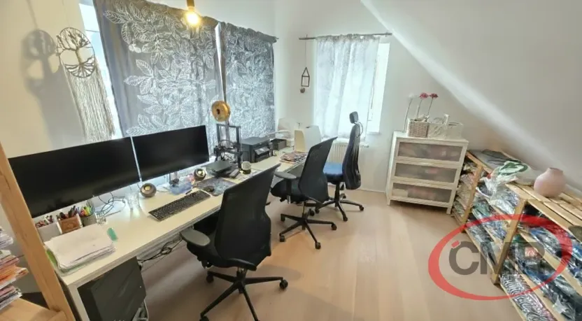 Pronájem rodinného domu, Praha, Nad dolíky, 200 m2