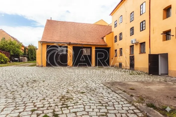 Prodej výrobních prostor, Stod, Domažlická, 9000 m2
