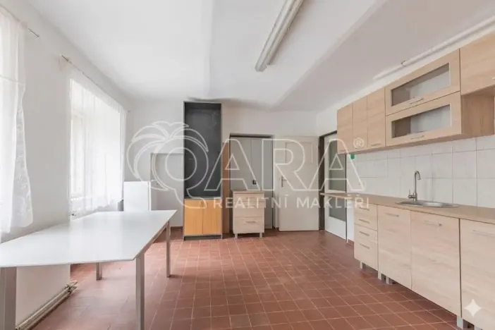 Prodej výrobních prostor, Stod, Domažlická, 9000 m2
