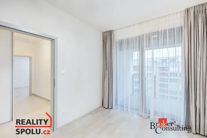 Pronájem bytu 4+kk, Praha - Karlín, U Mlýnského kanálu, 87 m2