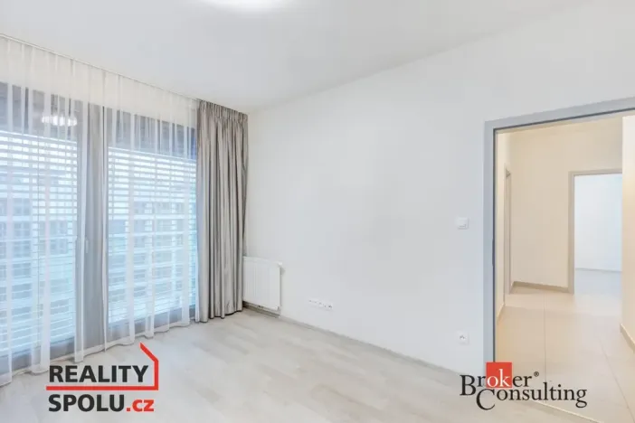 Pronájem bytu 4+kk, Praha - Karlín, U Mlýnského kanálu, 87 m2