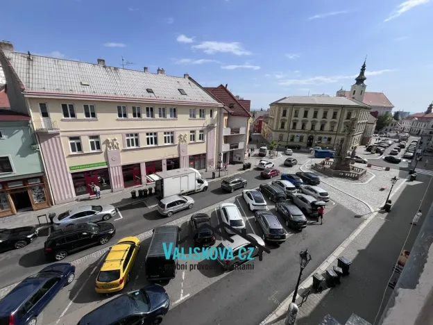Pronájem obchodního prostoru, Kroměříž, Riegrovo náměstí, 130 m2