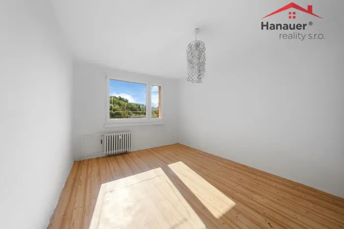 Prodej bytu 3+1, Povrly, Sídliště II, 84 m2