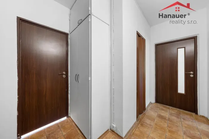 Prodej bytu 3+1, Povrly, Sídliště II, 84 m2