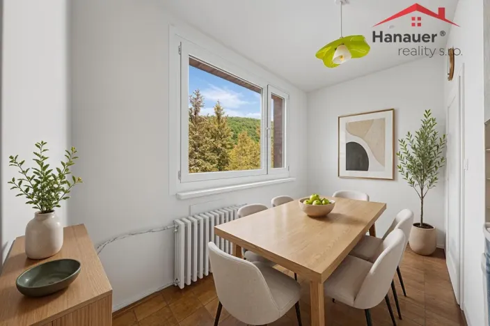 Prodej bytu 3+1, Povrly, Sídliště II, 84 m2