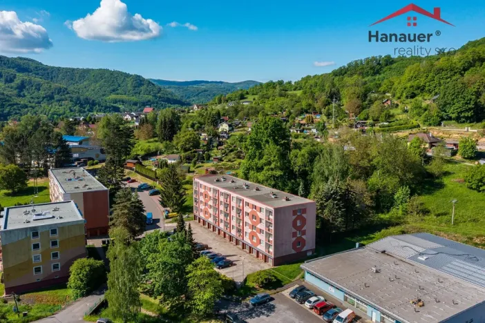 Prodej bytu 3+1, Povrly, Sídliště II, 84 m2