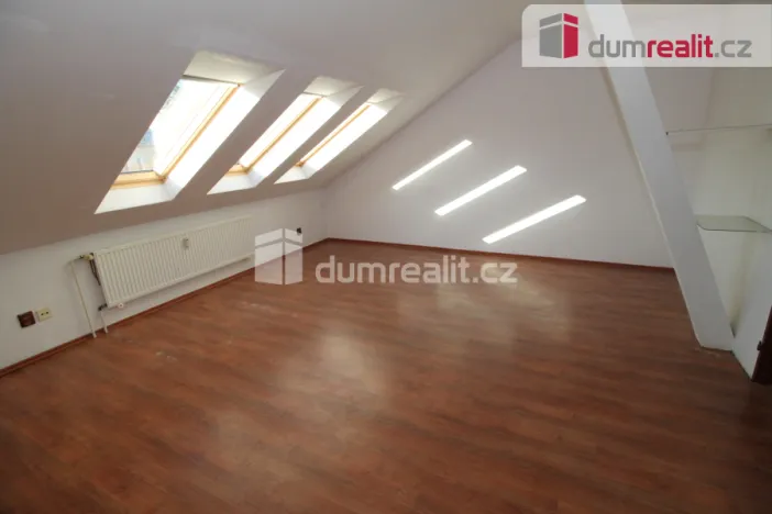 Prodej bytu 2+kk, Horní Slavkov, Poštovní, 58 m2