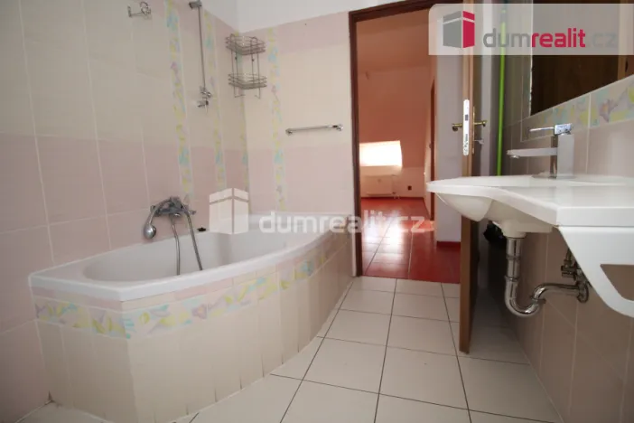 Prodej bytu 2+kk, Horní Slavkov, Poštovní, 58 m2