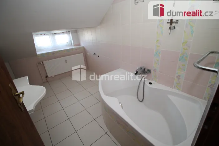 Prodej bytu 2+kk, Horní Slavkov, Poštovní, 58 m2