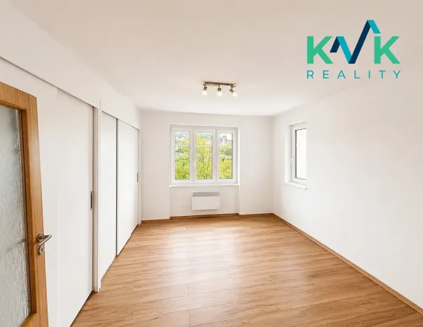 Pronájem bytu 3+1, Karlovy Vary, Dalovická, 64 m2
